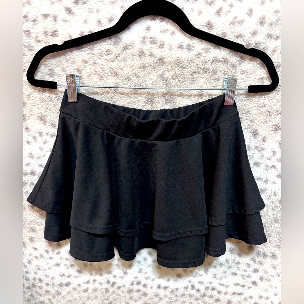 NWOT WOMENS DOUBLE LAYER MINI SKIRT